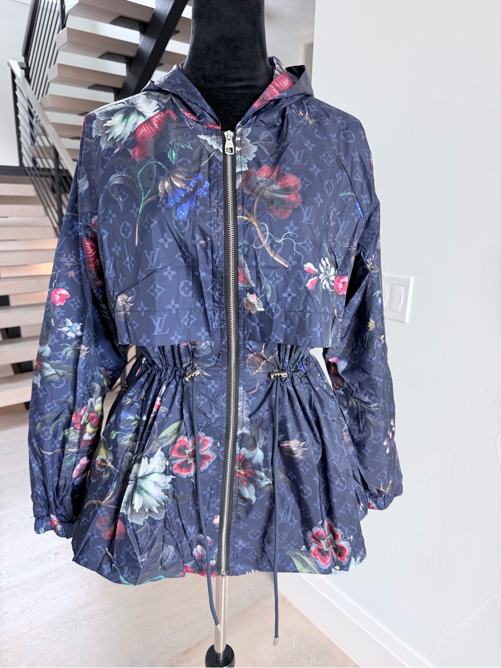 Floral Hooded Windbreaker Jacket - Navy size M